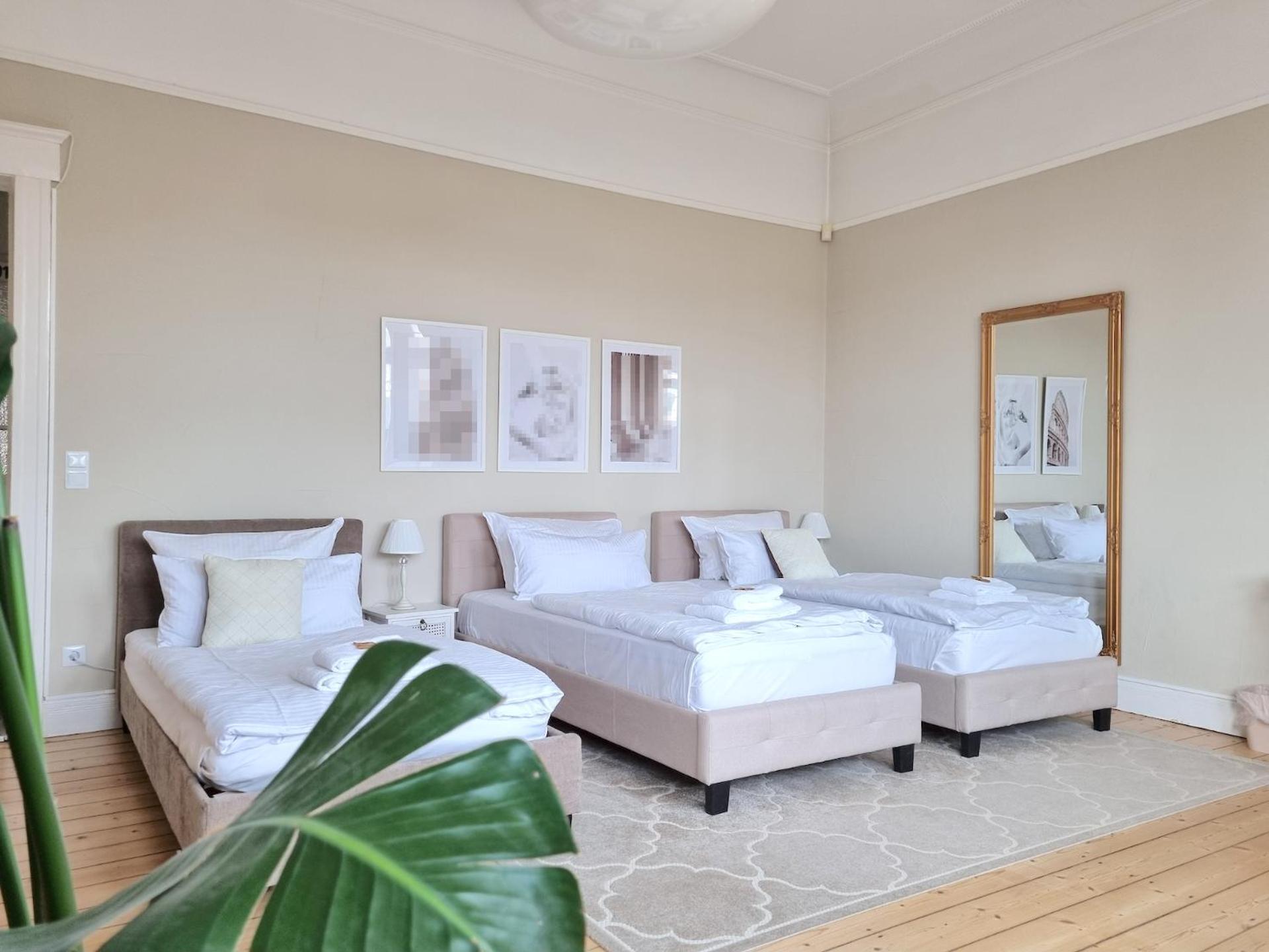 Charysma - Jugendstil Trifft Moderne, Schlafzimmer Mit Smart-Tv, Tischfussball, Darts, Parkplatz ฮาเมลน์ ภายนอก รูปภาพ