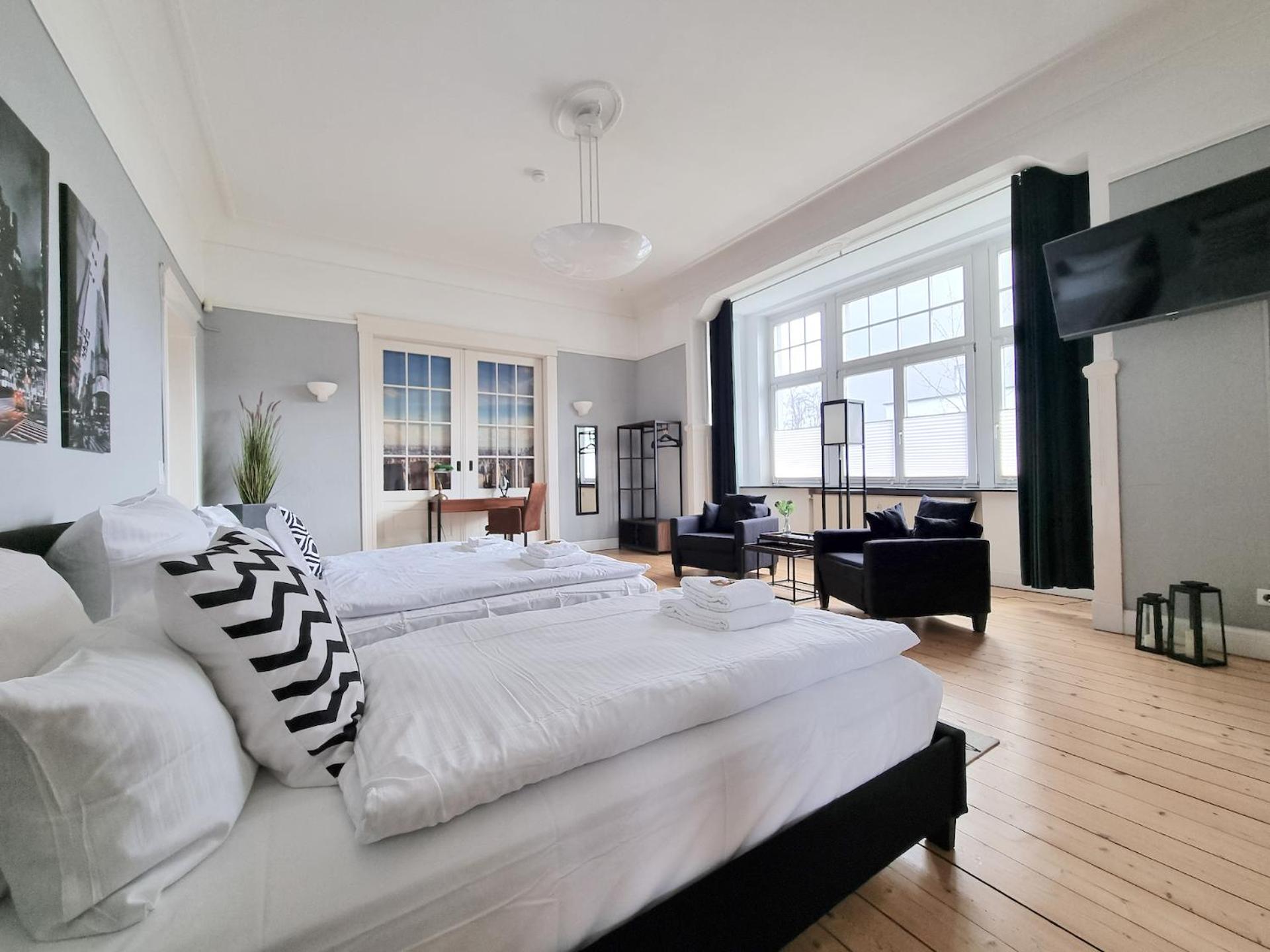 Charysma - Jugendstil Trifft Moderne, Schlafzimmer Mit Smart-Tv, Tischfussball, Darts, Parkplatz ฮาเมลน์ ภายนอก รูปภาพ